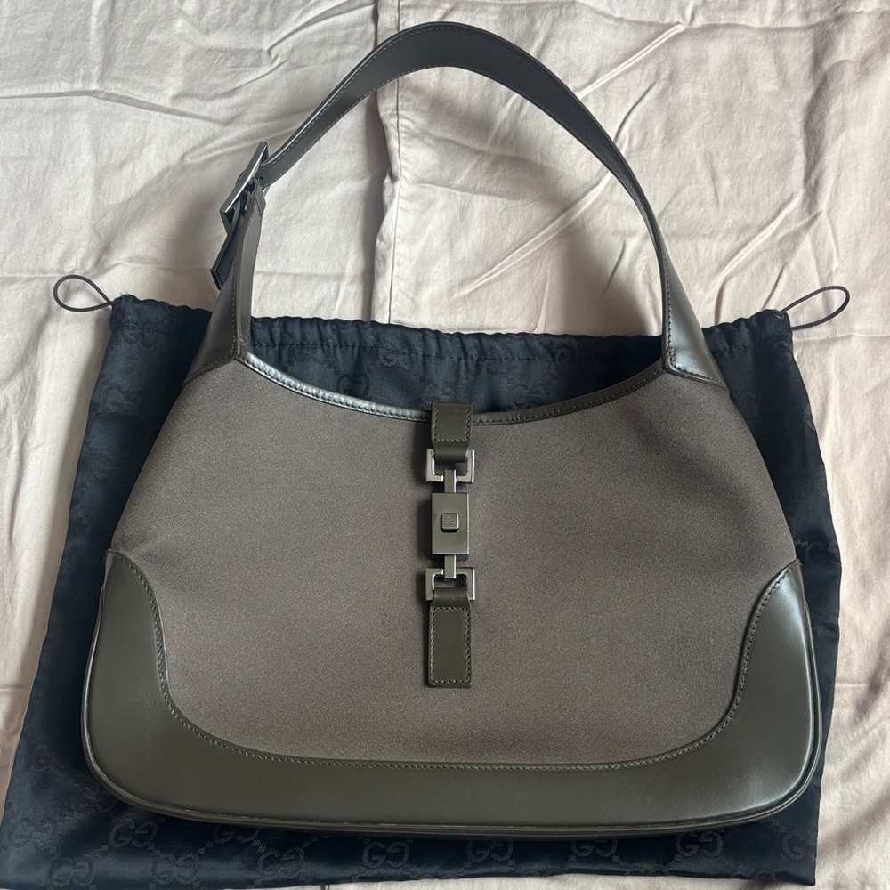 Authentic Vintage Gucci Jackie Bag - Picture 2 of 11